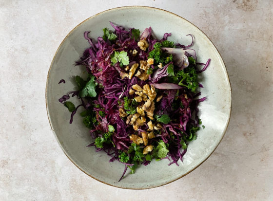 Red cabbage salad