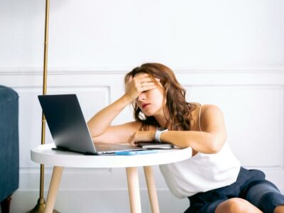 The Connection Between Hypothyroidism and Constipation: Understanding, Symptoms, and Solutions